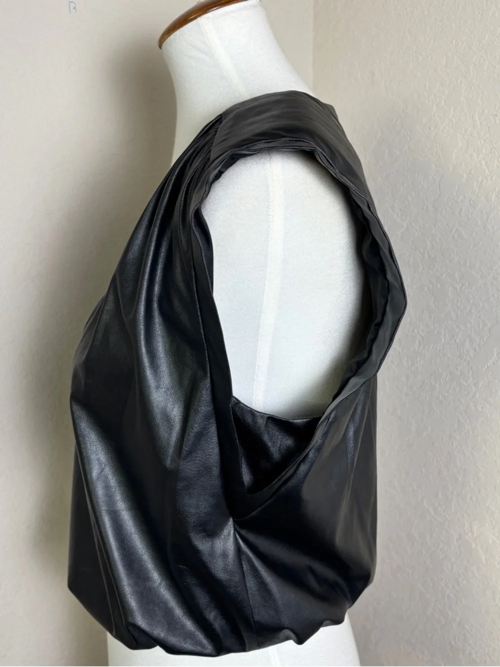 Ramy Brook Annabelle Faux Leather Black Boxy V Neck Sleevless Top Size Small